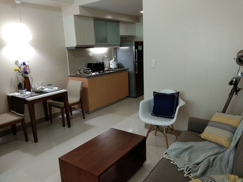 FOR RENT: 1-bedroom furnished condo in One Uptown Fort Bonifacio. New unit