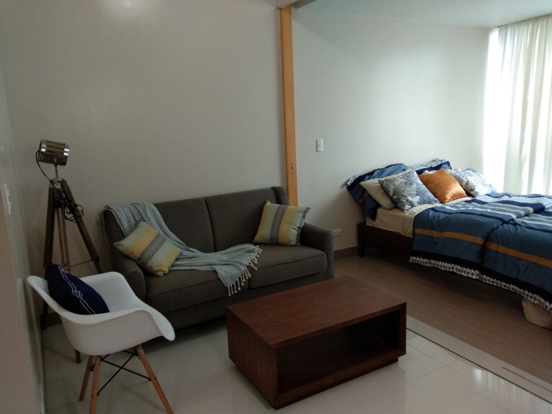 FOR RENT: 1-bedroom furnished condo in One Uptown Fort Bonifacio. New unit