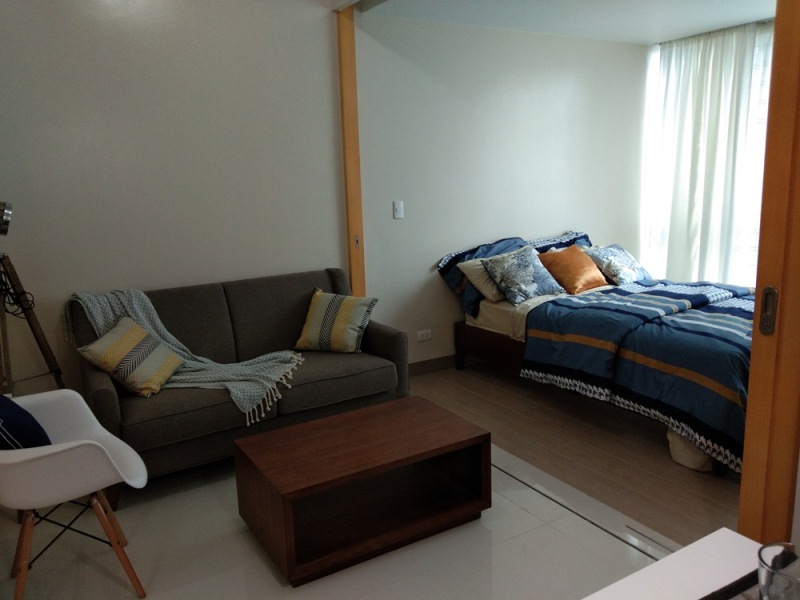 FOR RENT: 1-bedroom furnished condo in One Uptown Fort Bonifacio. New unit