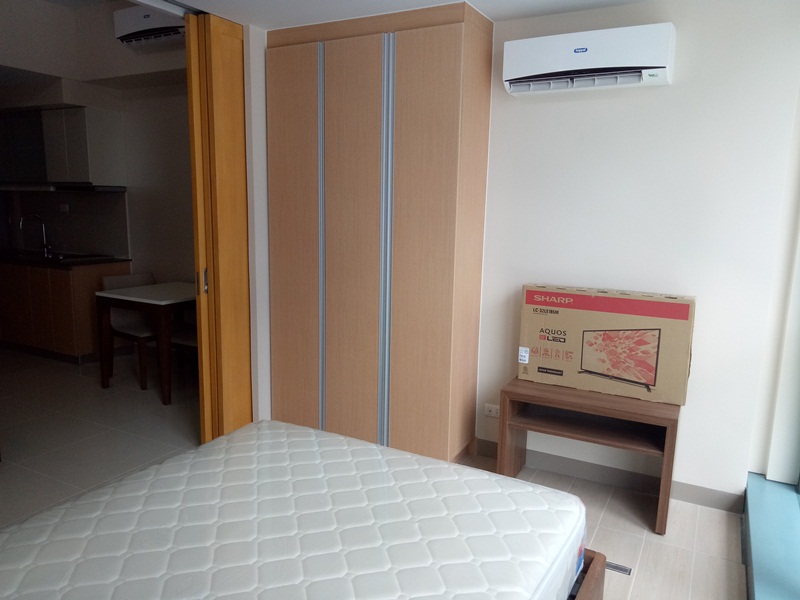 FOR RENT: 1-bedroom furnished condo in One Uptown Fort Bonifacio. New unit