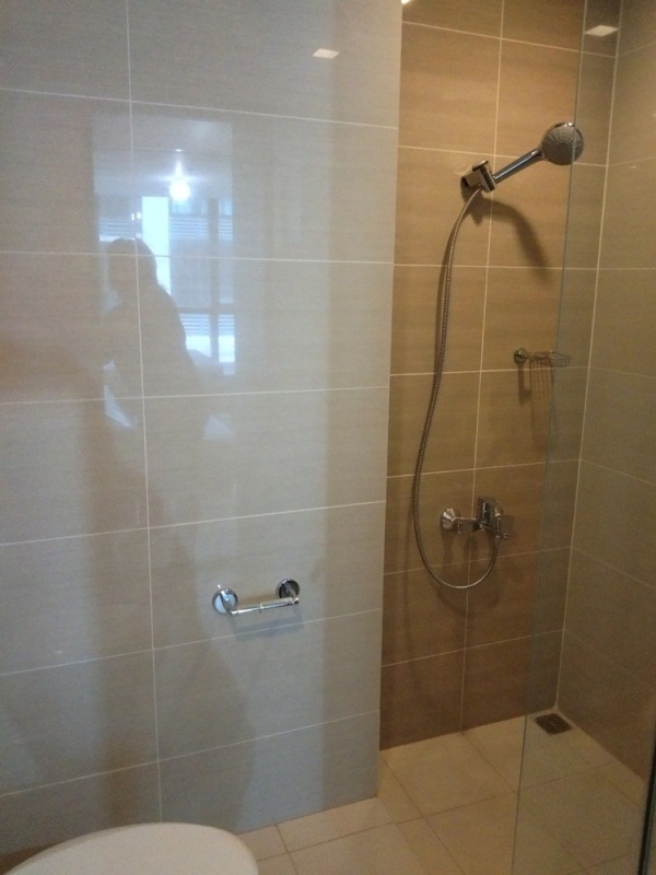 FOR RENT: 1-bedroom furnished condo with parking in One Uptown Fort Bonifacio