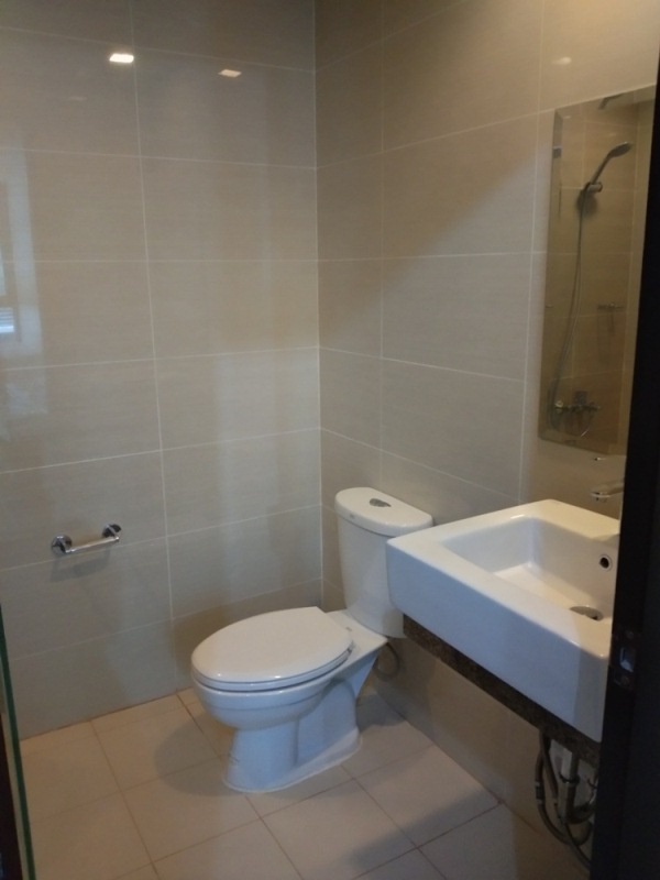 BRAND NEW: 1-bedroom furnished in One Uptown Fort Bonifacio condo for rent