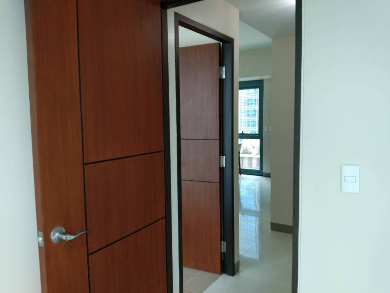 NEW UNIT: 2-bedroom furnished in One Uptown Fort Bonifacio condo for rent