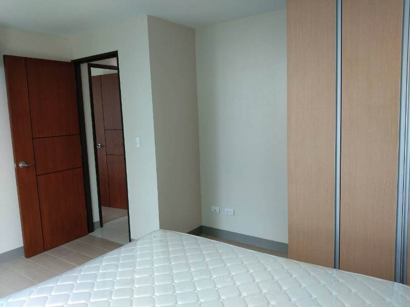 NEW UNIT: 2-bedroom furnished in One Uptown Fort Bonifacio condo for rent