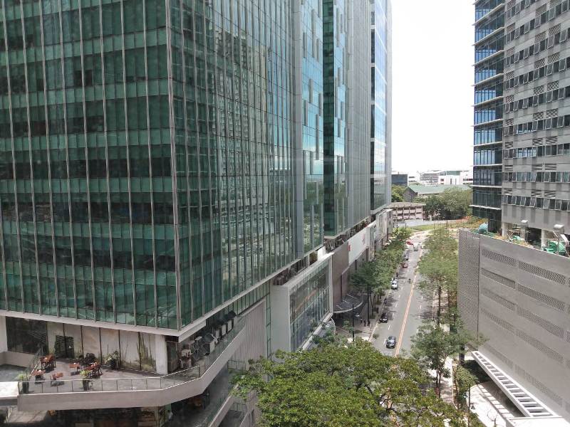 NEW UNIT: 2-bedroom furnished in One Uptown Fort Bonifacio condo for rent