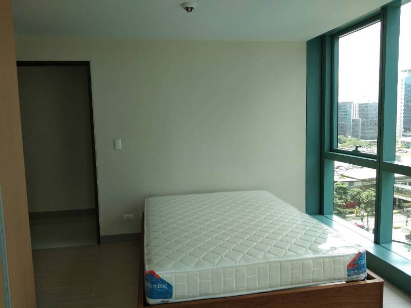 NEW UNIT: 2-bedroom furnished in One Uptown Fort Bonifacio condo for rent