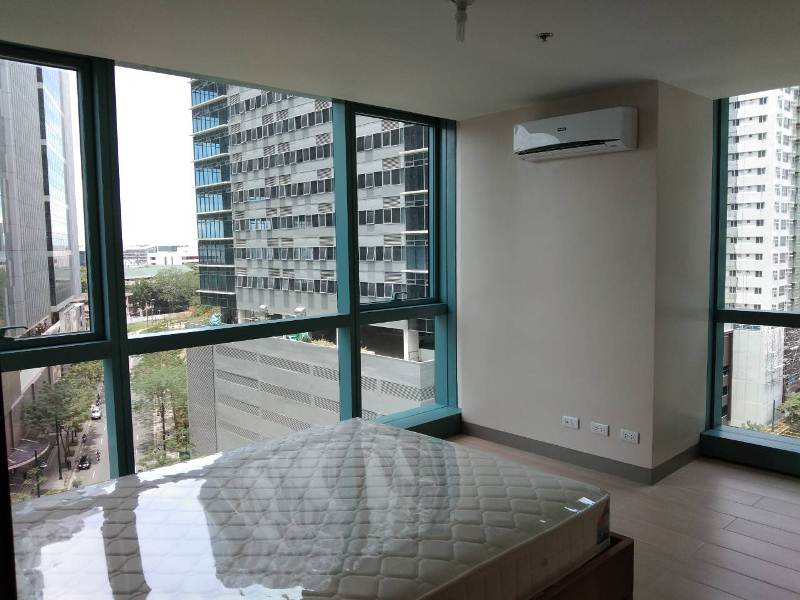 NEW UNIT: 2-bedroom furnished in One Uptown Fort Bonifacio condo for rent